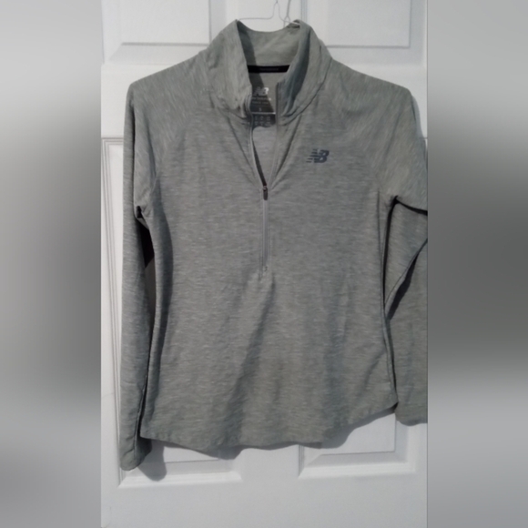 New Balance Heather Gray Long Sleeve Half Zip Running Top - Picture 1 of 5